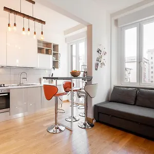 Doni Quiet And Comfortable With Balcony , Florencia Italia